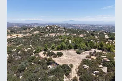 1 Calle Paramo, Murrieta, CA 92562 - Photo 34