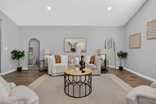 39747 Old Carriage, Murrieta, CA 92563 - Photo 10