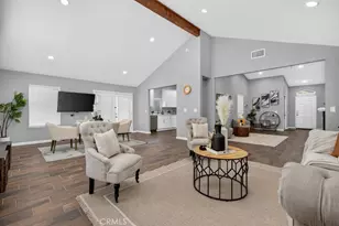 39747 Old Carriage, Murrieta, CA 92563 - Photo 2
