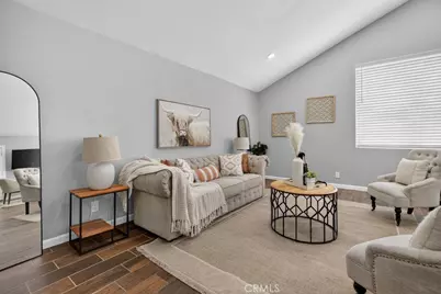 39747 Old Carriage, Murrieta, CA 92563 - Photo 12