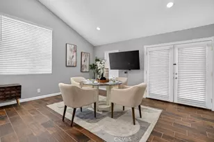 39747 Old Carriage, Murrieta, CA 92563 - Photo 8