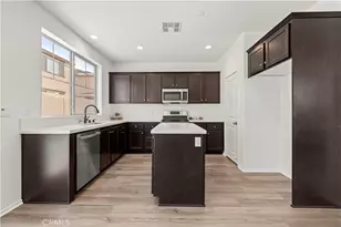 29562 Winterstorm Ct, Winchester, CA 92596 - Photo 8