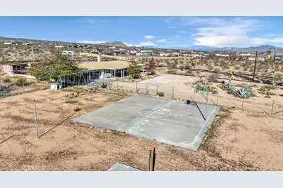 1998 Cambria Avenue, Landers, CA 92285 - Photo 46