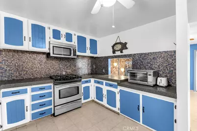 1998 Cambria Avenue, Landers, CA 92285 - Photo 20