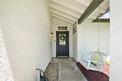 39771 Old Carriage, Murrieta, CA 92563 - Photo 6