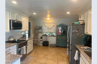 1016 Roldan, Simi Valley, CA 93065 - Photo 14