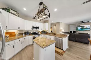 32793 Canyon Crest St, Wildomar, CA 92595 - Photo 10