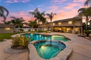 32793 Canyon Crest St, Wildomar, CA 92595 - Photo 2