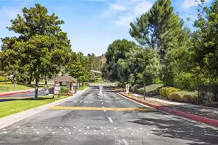 19368 Ave Of The Oaks, Newhall, CA 91321 - Photo 40