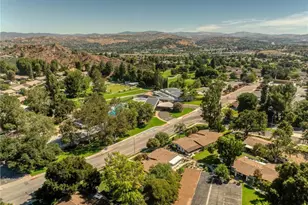 19368 Ave Of The Oaks, Newhall, CA 91321 - Photo 34