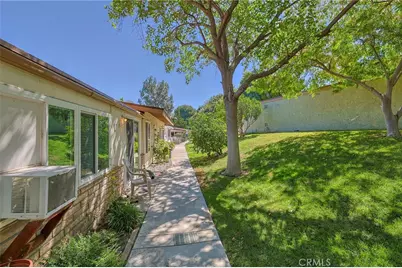 19368 Avenue Of The Oaks, Newhall, CA 91321 - Photo 26