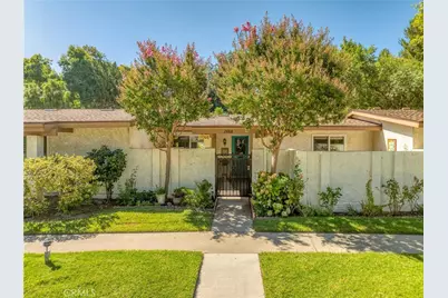 19368 Avenue Of The Oaks, Newhall, CA 91321 - Photo 1