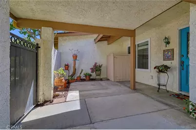 19368 Avenue Of The Oaks, Newhall, CA 91321 - Photo 6