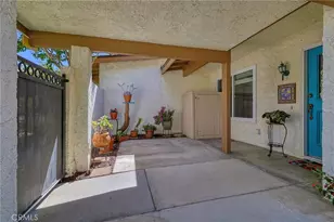 19368 Ave Of The Oaks, Newhall, CA 91321 - Photo 6
