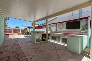 315 E Monterey, Corona, CA 92879 - Photo 32