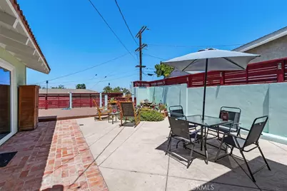 315 E Monterey, Corona, CA 92879 - Photo 34