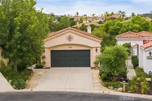 37849 Bear View Cir, Murrieta, CA 92562 - Photo 2