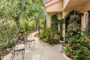 37849 Bear View Cir, Murrieta, CA 92562 - Photo 4