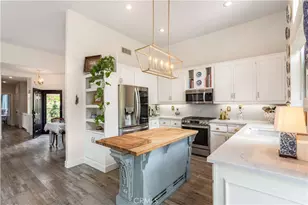 37849 Bear View Cir, Murrieta, CA 92562 - Photo 14