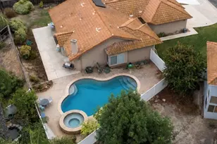 39560 Glenwood Ct, Murrieta, CA 92563 - Photo 44