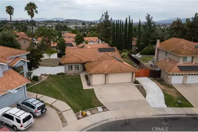 39560 Glenwood Court, Murrieta, CA 92563 - Photo 38