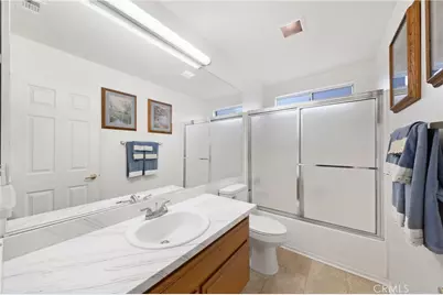 39560 Glenwood Court, Murrieta, CA 92563 - Photo 34