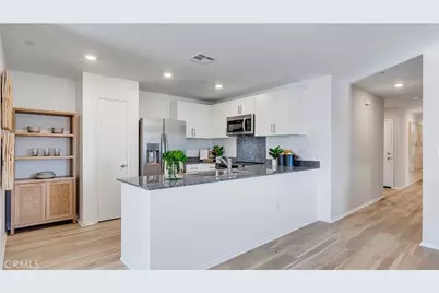 7582 Vassar Avenue, Hesperia, CA 92345 - Photo 2