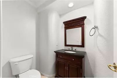 23715 Via Segovia Street, Murrieta, CA 92562 - Photo 32