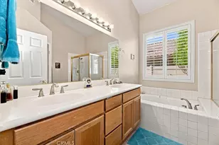 40482 Calle Lampara, Murrieta, CA 92562 - Photo 22