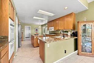 40482 Calle Lampara, Murrieta, CA 92562 - Photo 12