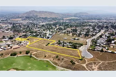 3450 Scenic Drive, Riverside, CA 92509 - Photo 16