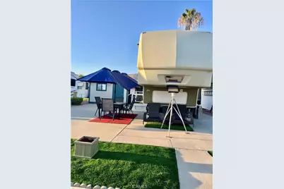 827 Deerwood Drive, San Jacinto, CA 92583 - Photo 18