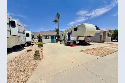 827 Deerwood Drive, San Jacinto, CA 92583 - Photo 16