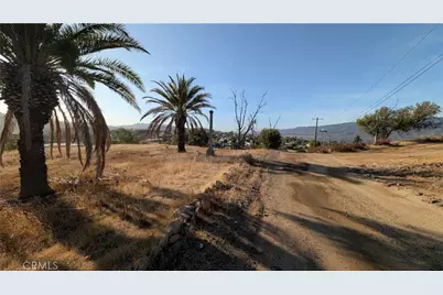 2 Hill Avenue, Lake Elsinore, CA 92530 - Photo 6
