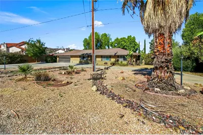 27307 Hemet, Hemet, CA 92544 - Photo 2