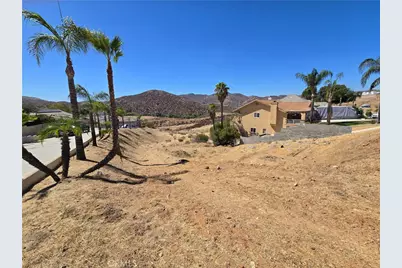 30450 Sparkle Drive, Canyon Lake, CA 92587 - Photo 4