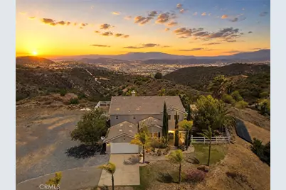 21330 Camino Arriba, Murrieta, CA 92562 - Photo 6