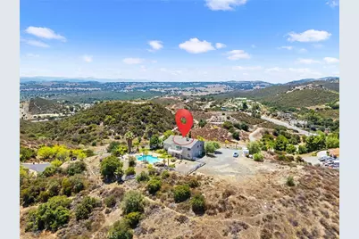 21330 Camino Arriba, Murrieta, CA 92562 - Photo 24