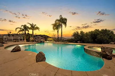 21330 Camino Arriba, Murrieta, CA 92562 - Photo 2
