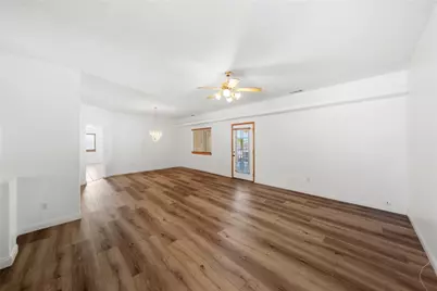12922 Lompoc, Apple Valley, CA 92308 - Photo 16