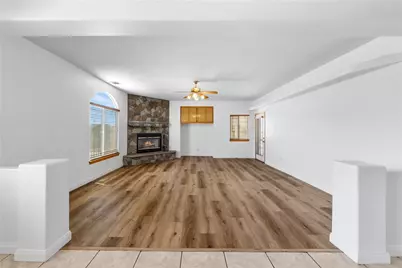 12922 Lompoc, Apple Valley, CA 92308 - Photo 10