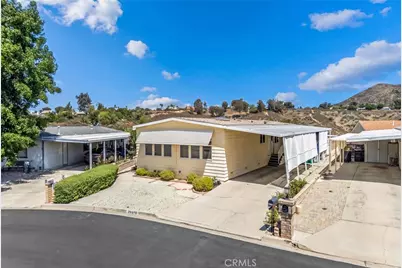 28610 Via Arboleda, Murrieta, CA 92563 - Photo 2