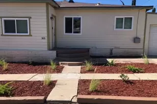 305 Line St, Lake Elsinore, CA 92530 - Photo 2
