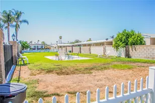 575 S Lyon, Hemet, CA 92543 - Photo 24