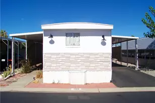 575 S Lyon, Hemet, CA 92543 - Photo 2