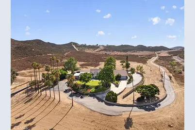 33975 Wright, Menifee, CA 92584 - Photo 4