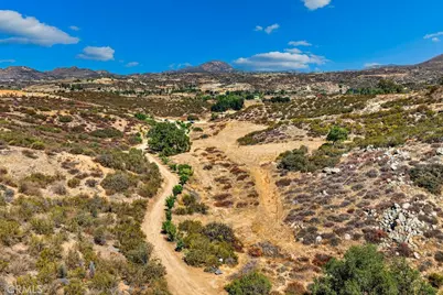 40200 E Benton Road, Hemet, CA 92544 - Photo 22