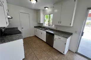 5884 Bagley Ave, 29 Palms MCB, CA 92277 - Photo 10