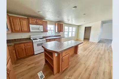 2450 E Hobsonway #10, Blythe, CA 92225 - Photo 2