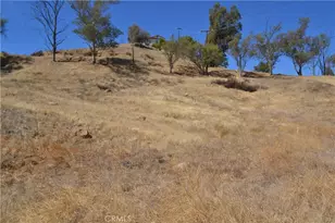 2 Strickland Ave, Lake Elsinore, CA 92530 - Photo 1